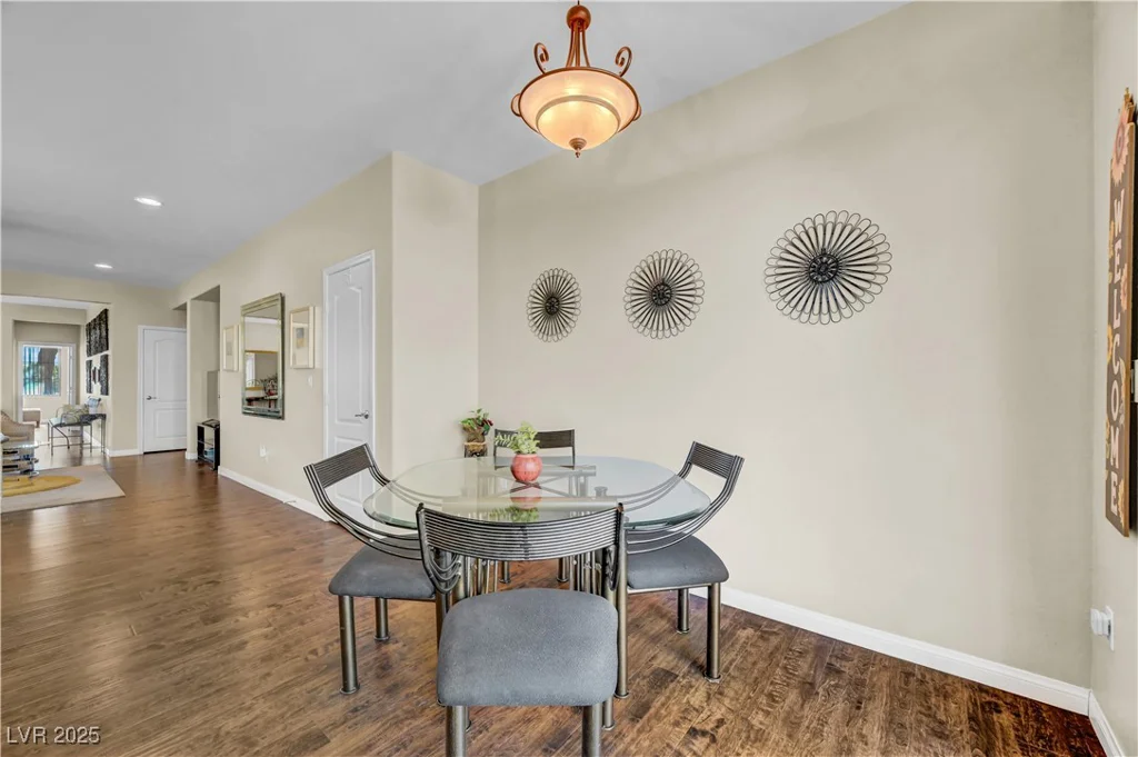 5904 Sorto Lago, North Las Vegas, NV 89081