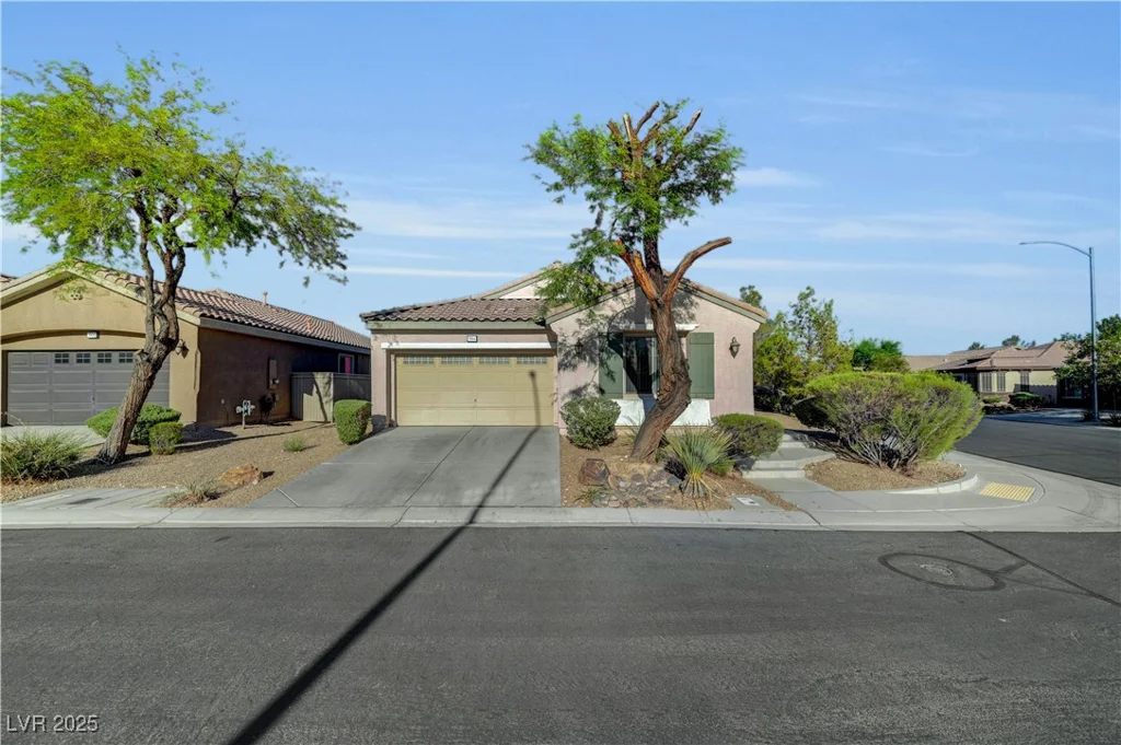 5904 Sorto Lago, North Las Vegas, NV 89081