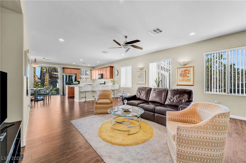 5904 Sorto Lago, North Las Vegas, NV 89081