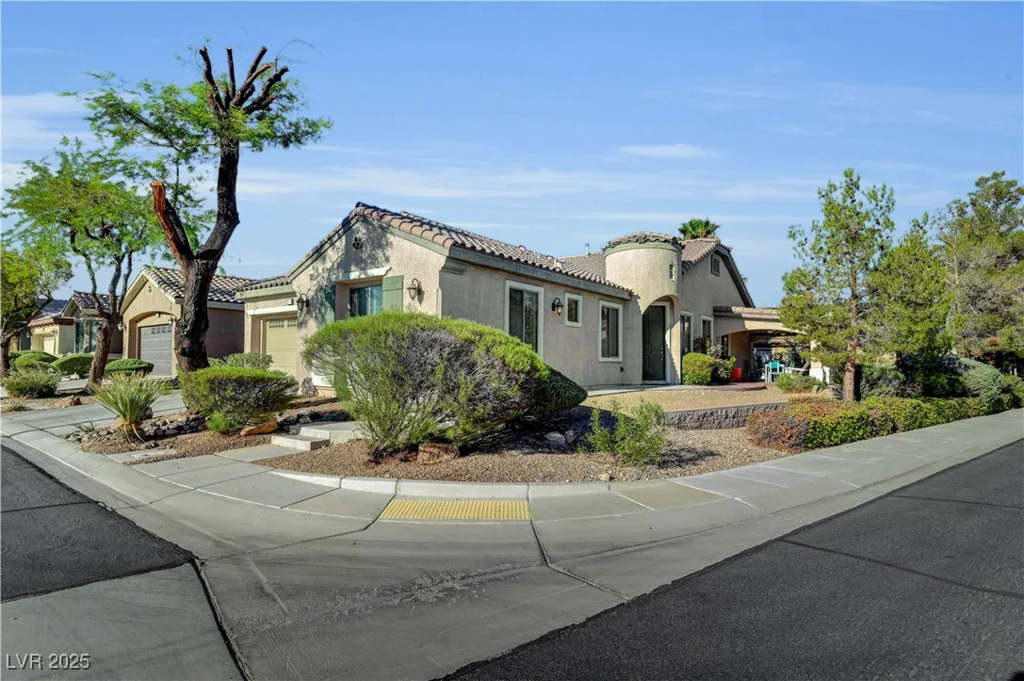 5904 Sorto Lago, North Las Vegas, NV 89081