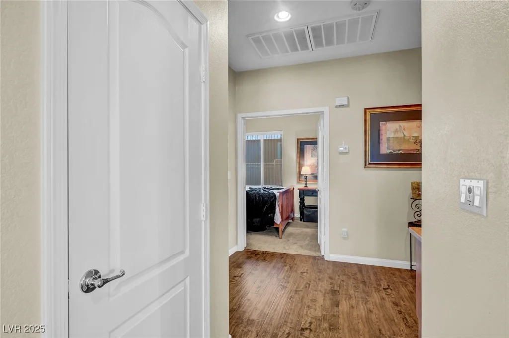 5904 Sorto Lago, North Las Vegas, NV 89081
