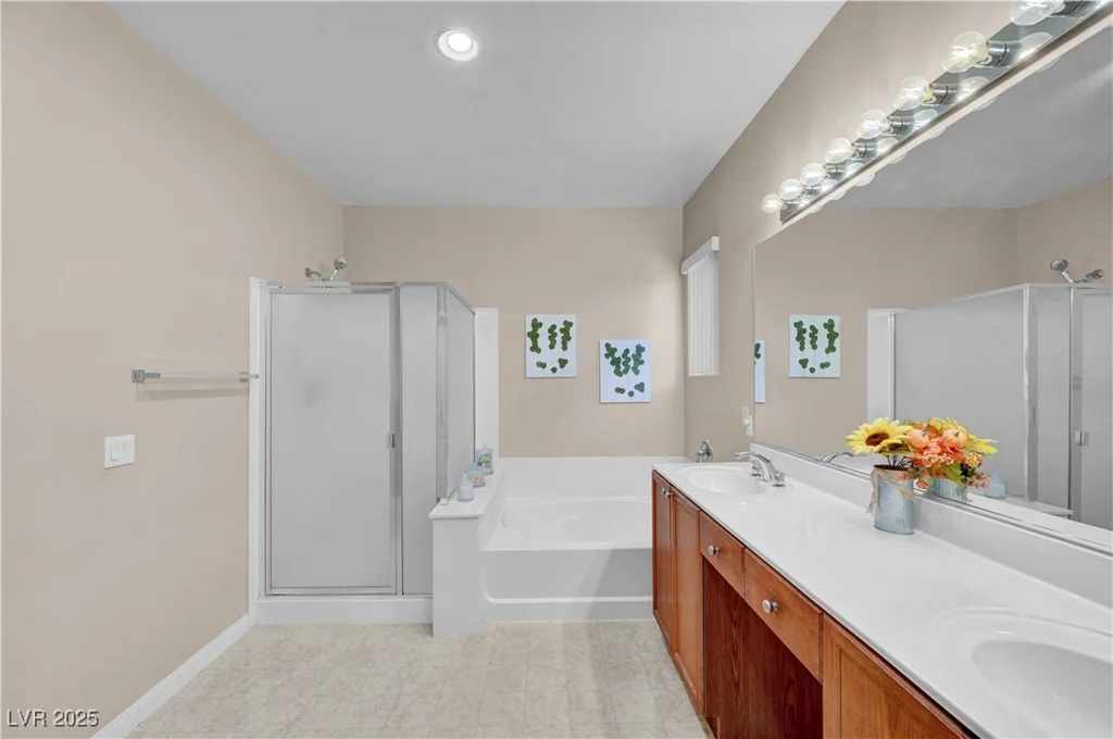 5904 Sorto Lago, North Las Vegas, NV 89081