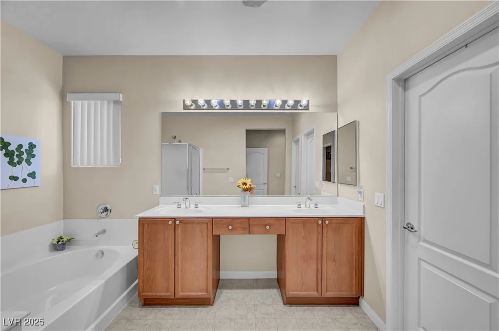 5904 Sorto Lago, North Las Vegas, NV 89081