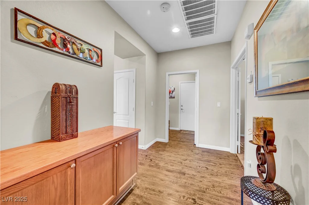 5904 Sorto Lago, North Las Vegas, NV 89081