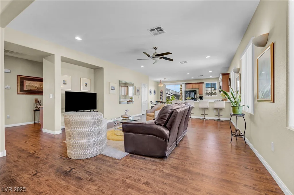 5904 Sorto Lago, North Las Vegas, NV 89081