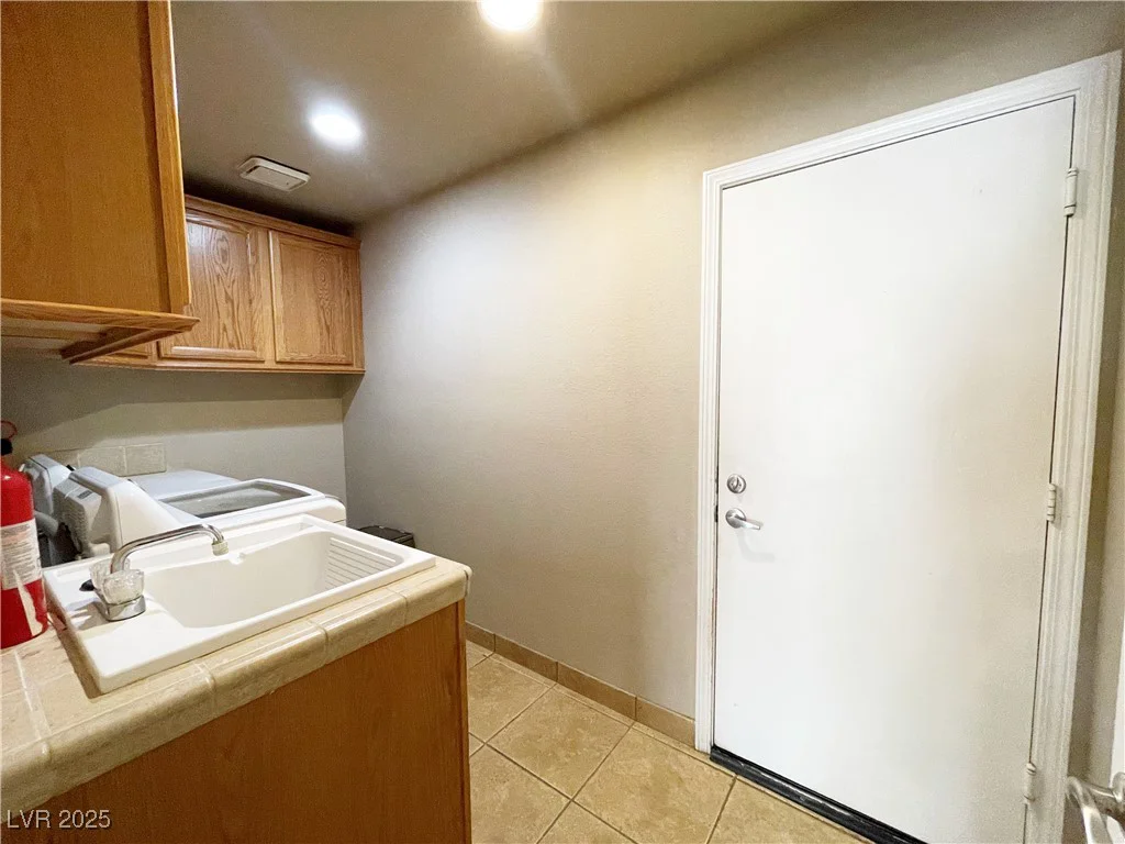 1400 Baldosa, Las Vegas, NV 89117