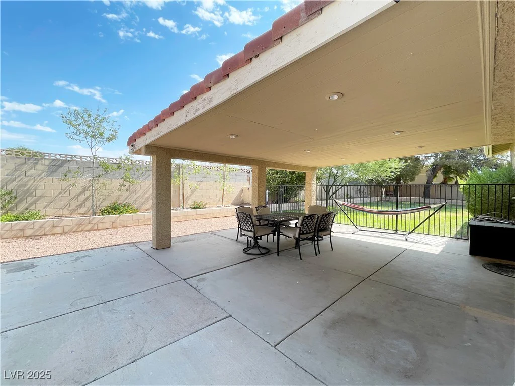 1400 Baldosa, Las Vegas, NV 89117