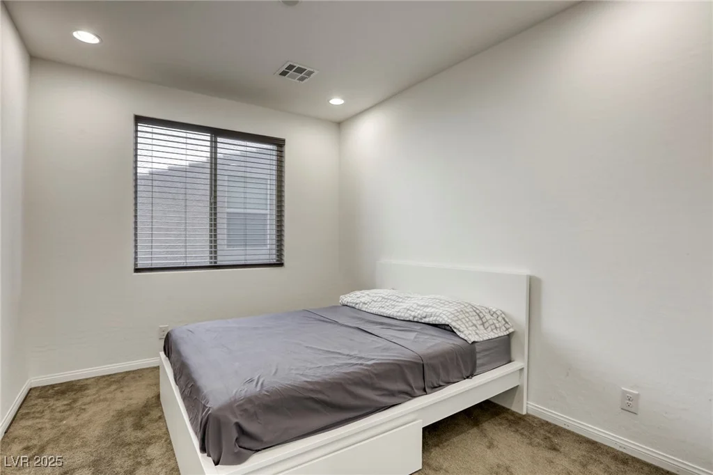 8922 Drew Valley, Las Vegas, NV 89148