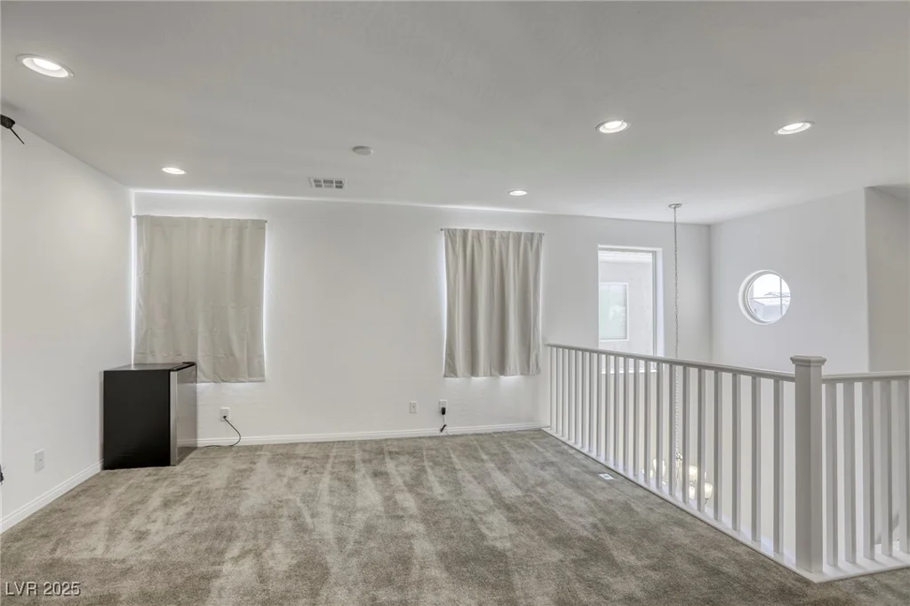 8922 Drew Valley, Las Vegas, NV 89148