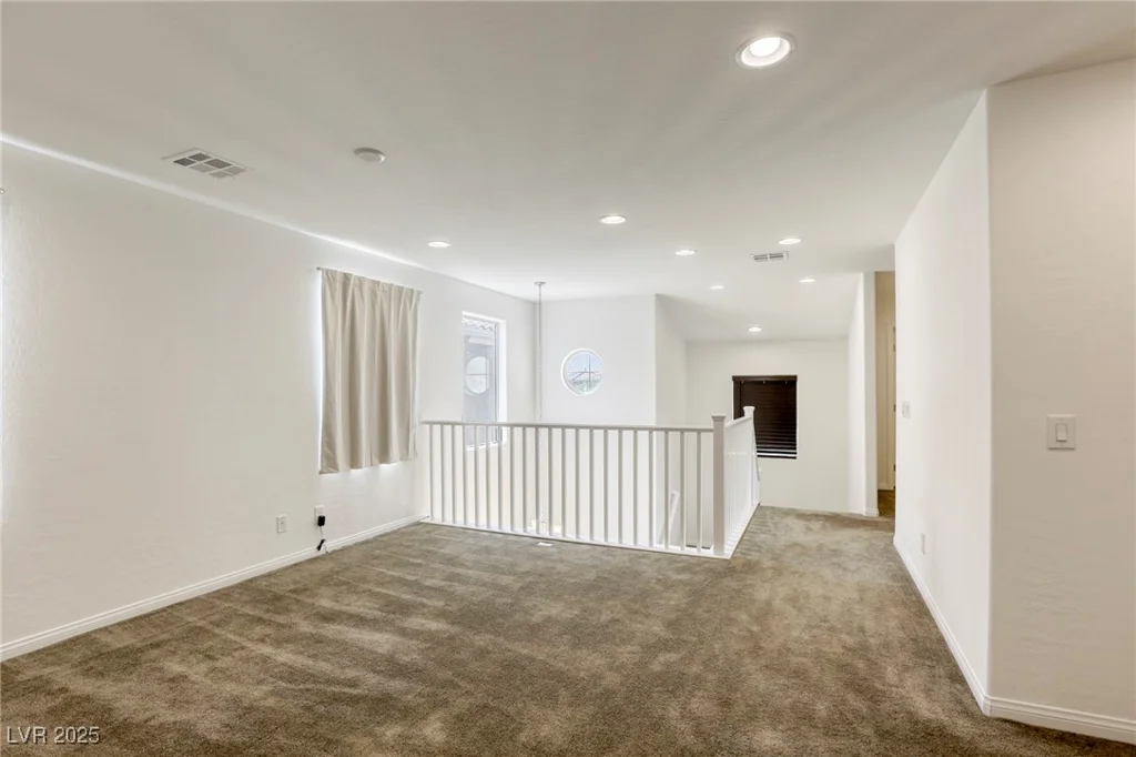 8922 Drew Valley, Las Vegas, NV 89148