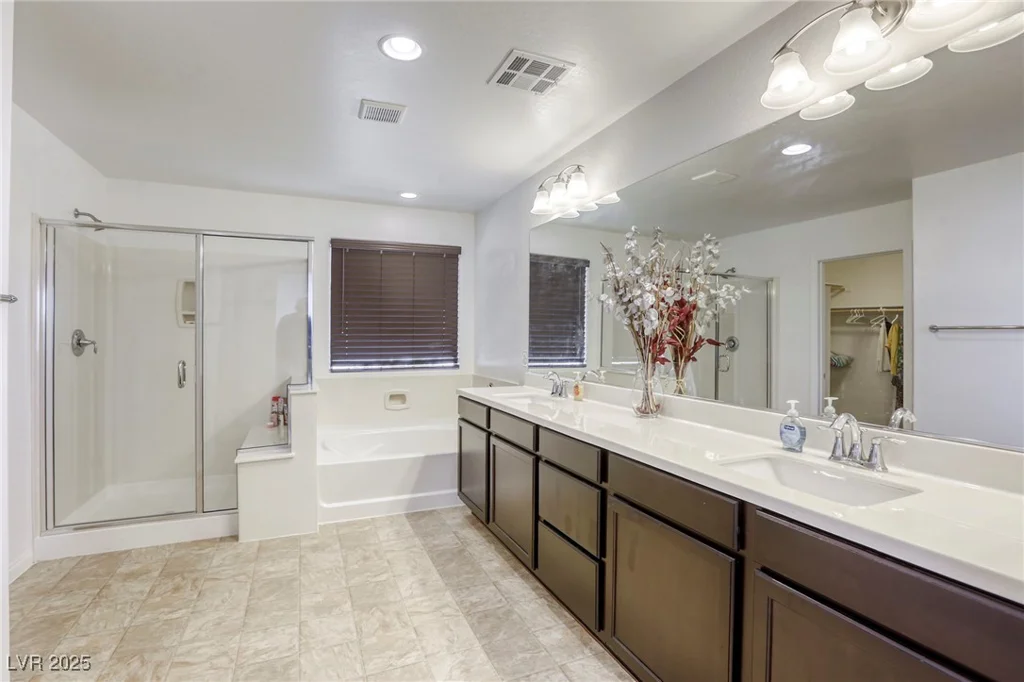 8922 Drew Valley, Las Vegas, NV 89148