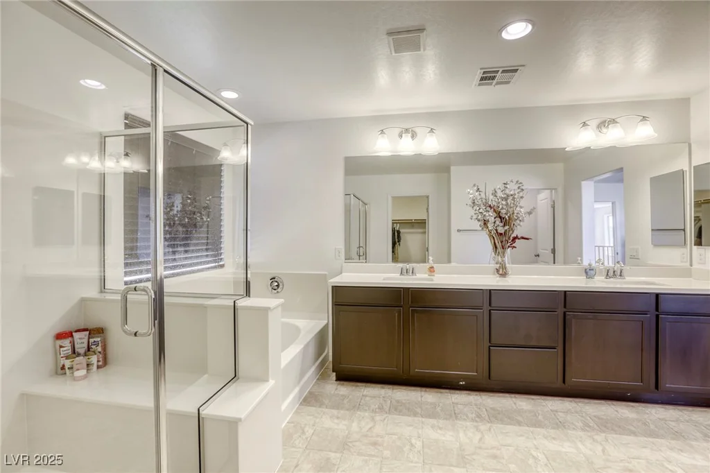 8922 Drew Valley, Las Vegas, NV 89148