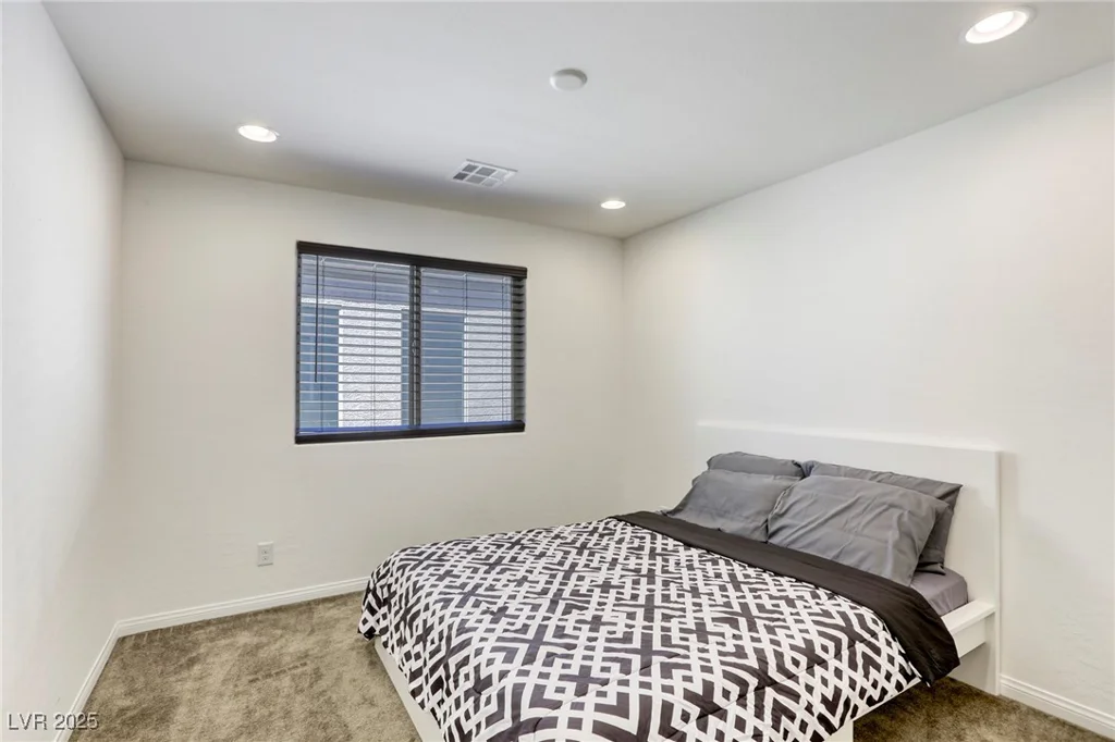 8922 Drew Valley, Las Vegas, NV 89148