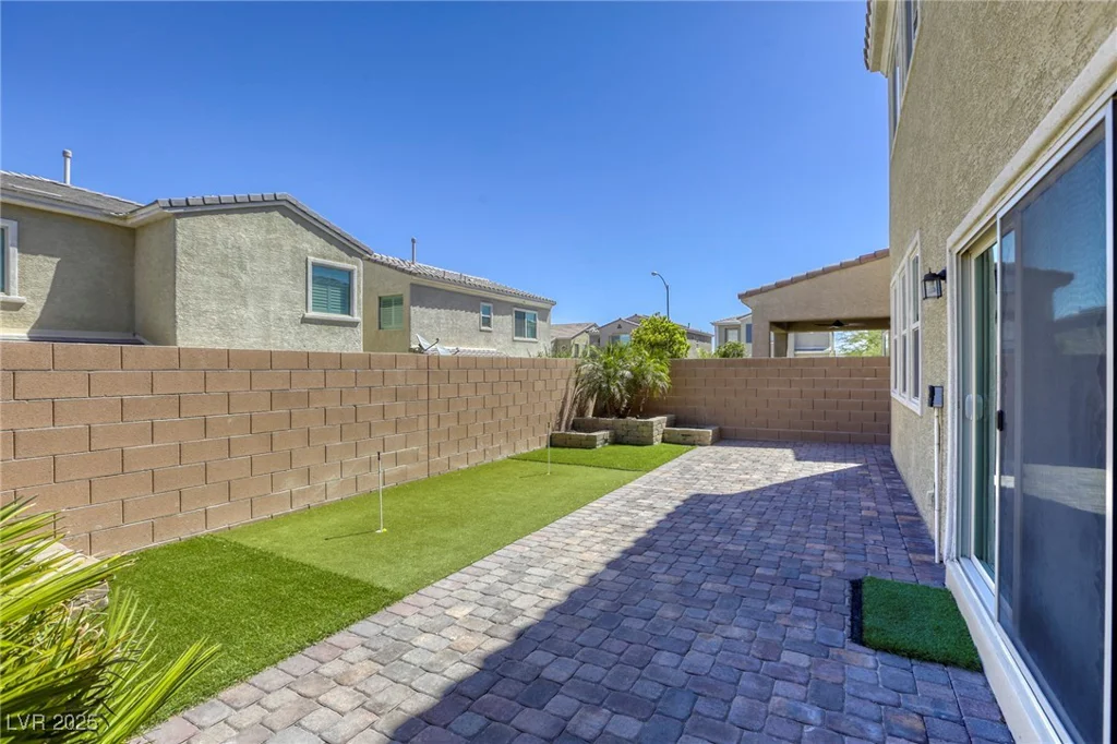 8922 Drew Valley, Las Vegas, NV 89148