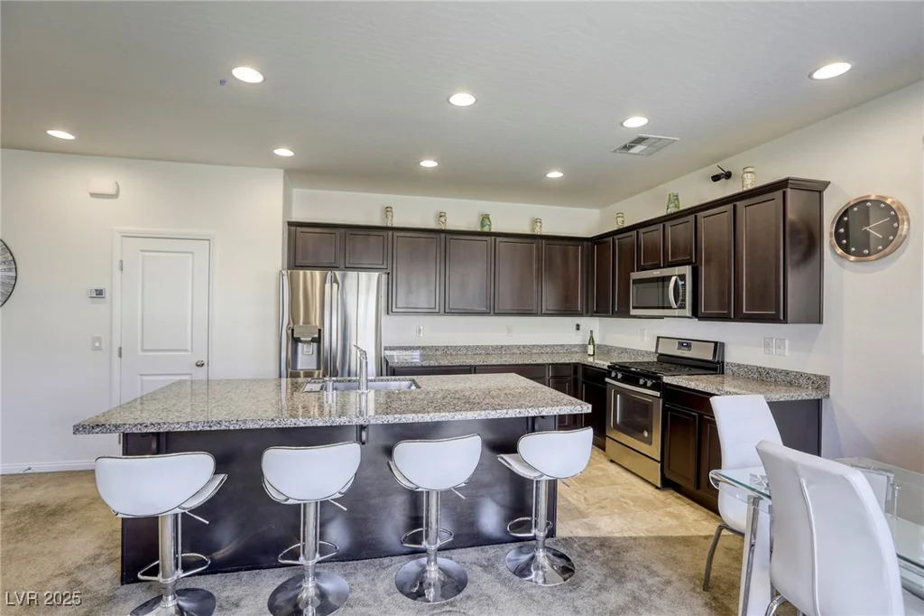 8922 Drew Valley, Las Vegas, NV 89148