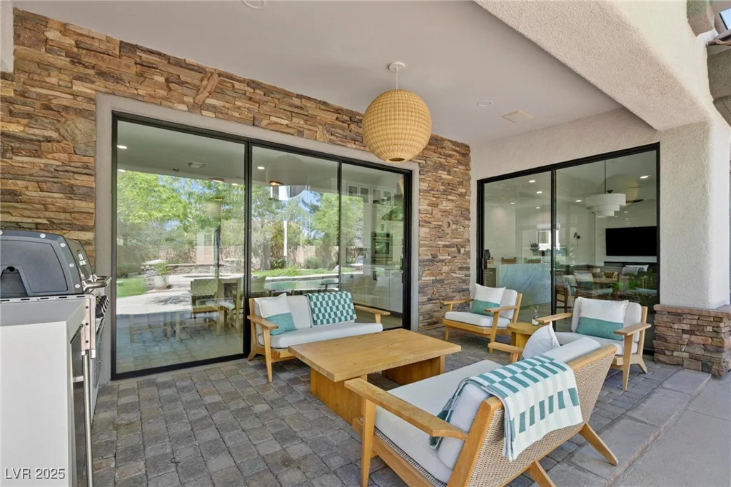 6 Perry Park, Henderson, NV 89052