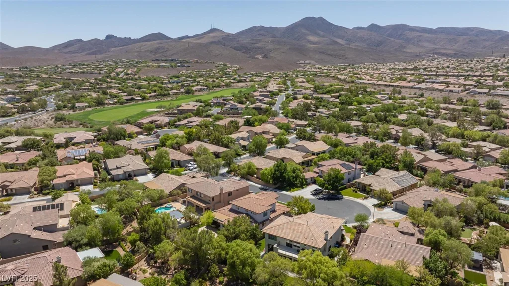 6 Perry Park, Henderson, NV 89052