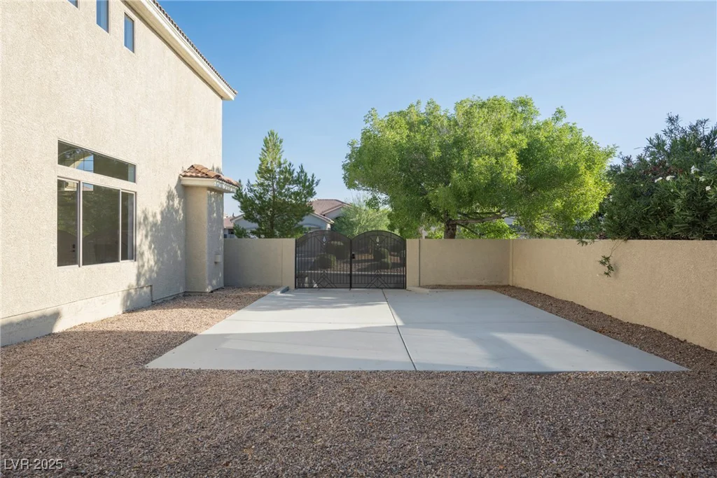 7331 Heggie, Las Vegas, NV 89131