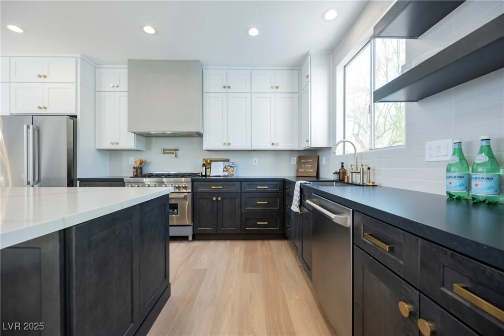 7331 Heggie, Las Vegas, NV 89131