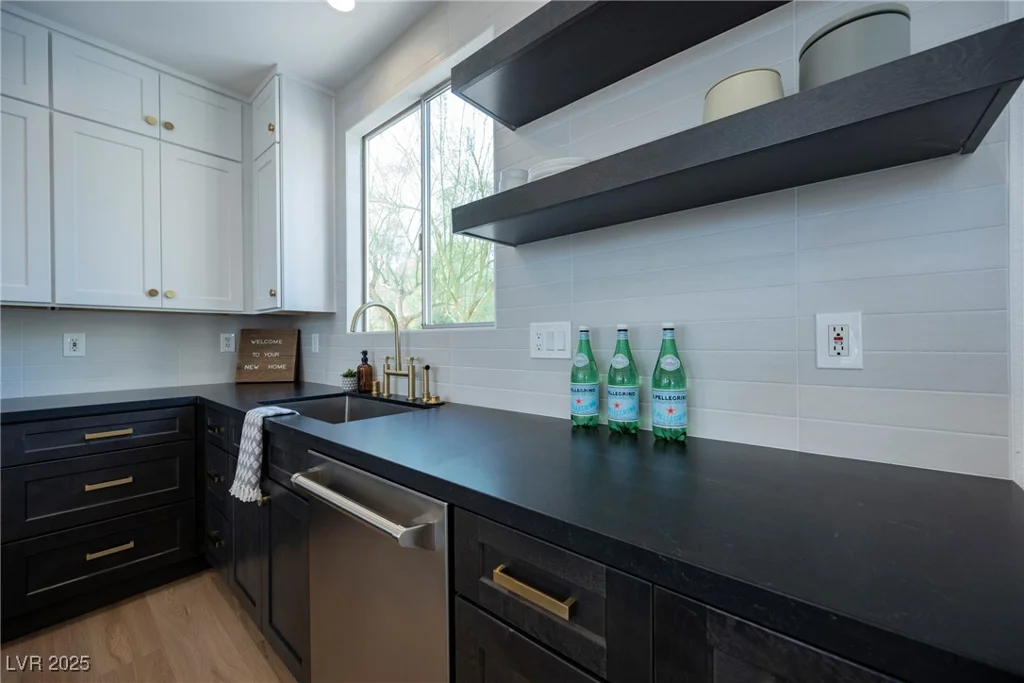 7331 Heggie, Las Vegas, NV 89131
