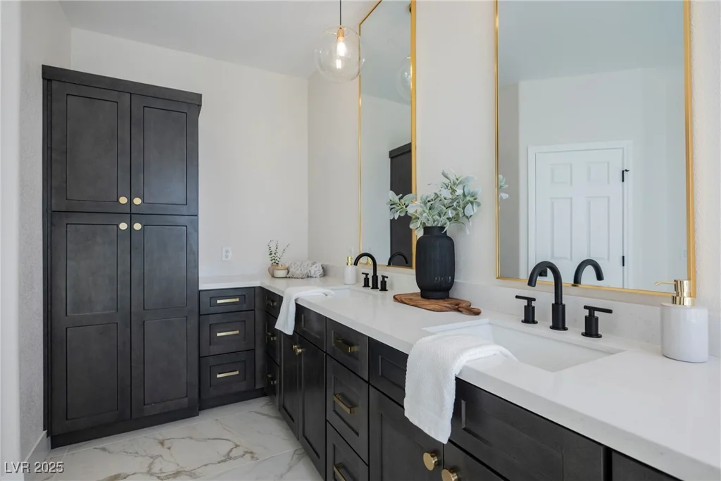 7331 Heggie, Las Vegas, NV 89131
