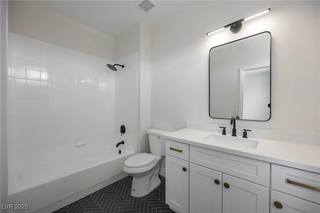 7331 Heggie, Las Vegas, NV 89131