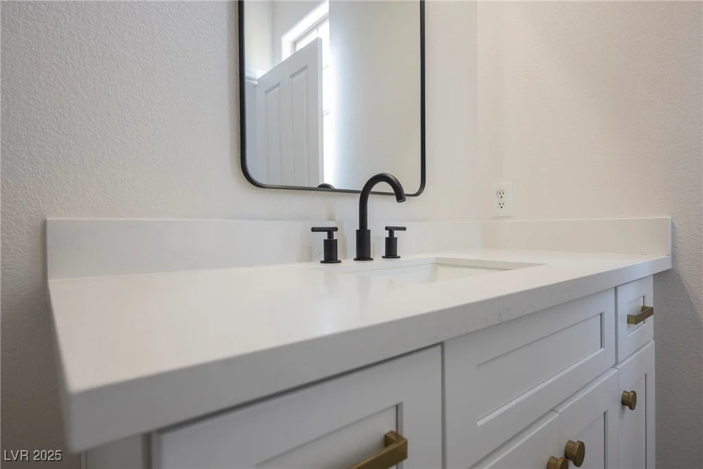 7331 Heggie, Las Vegas, NV 89131
