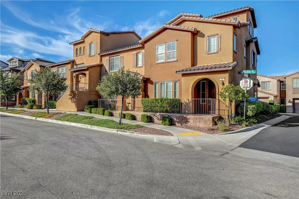 11420 Ogden Mills, Las Vegas, NV 89135