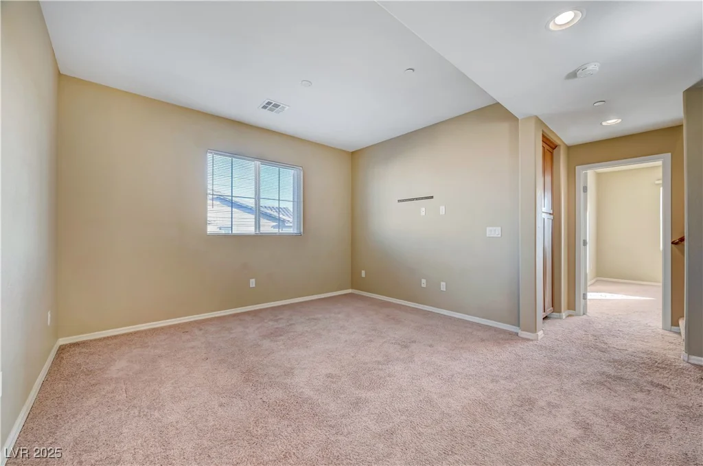 11420 Ogden Mills, Las Vegas, NV 89135