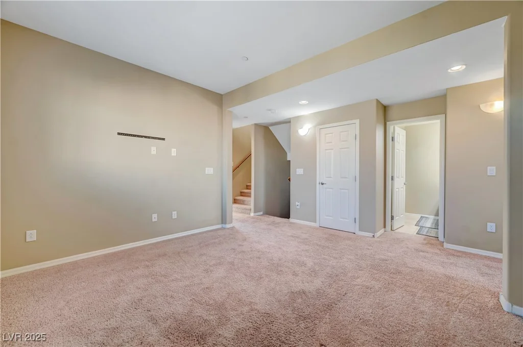 11420 Ogden Mills, Las Vegas, NV 89135