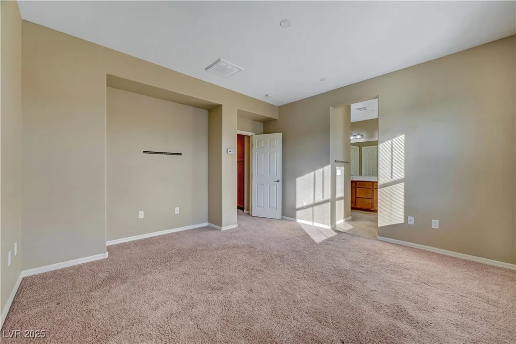 11420 Ogden Mills, Las Vegas, NV 89135