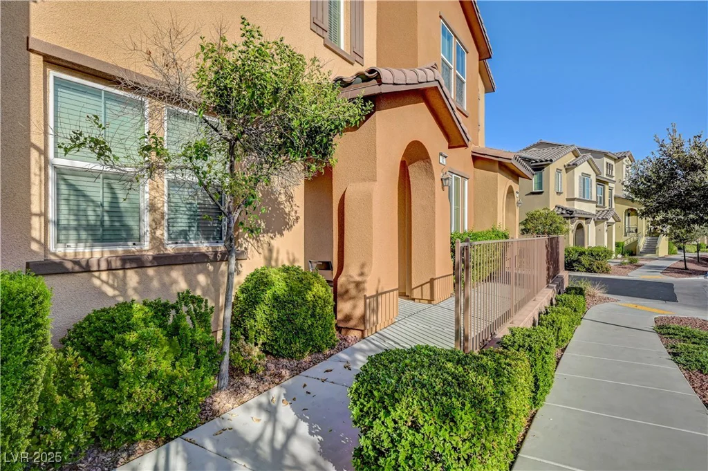 11420 Ogden Mills, Las Vegas, NV 89135