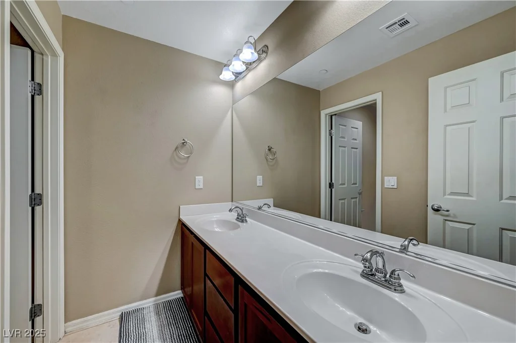 11420 Ogden Mills, Las Vegas, NV 89135