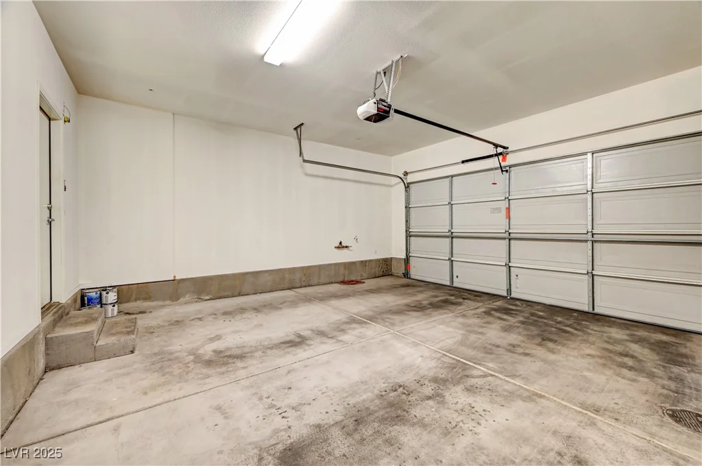 11420 Ogden Mills, Las Vegas, NV 89135