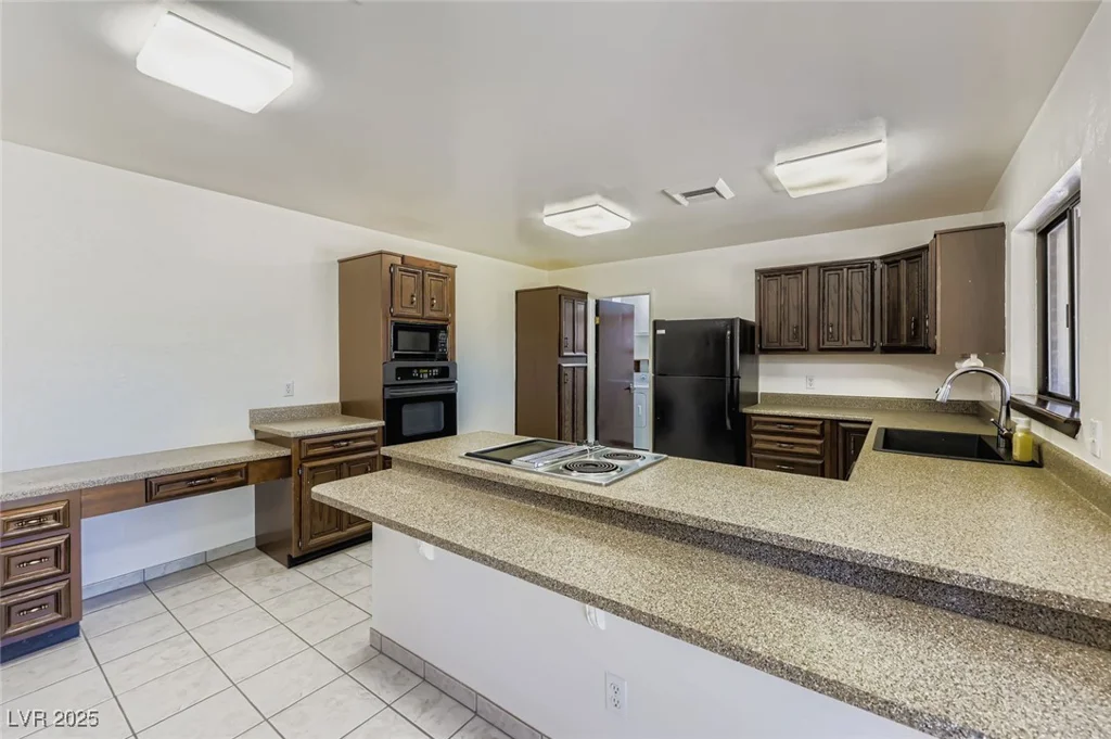 3370 Bronco, Las Vegas, NV 89108
