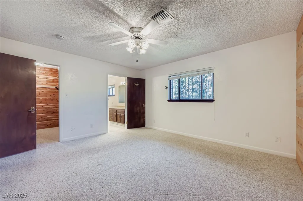 3370 Bronco, Las Vegas, NV 89108