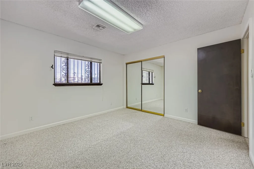 3370 Bronco, Las Vegas, NV 89108