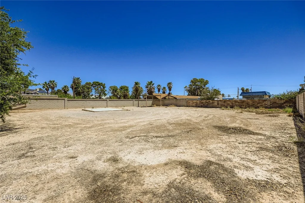 3370 Bronco, Las Vegas, NV 89108