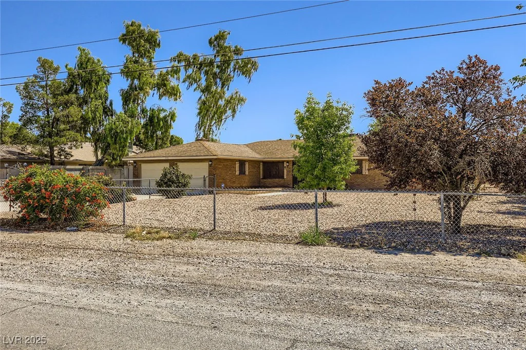 3370 Bronco, Las Vegas, NV 89108