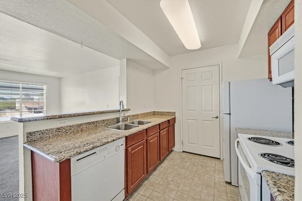6800 Lake Mead, Las Vegas, NV 89156