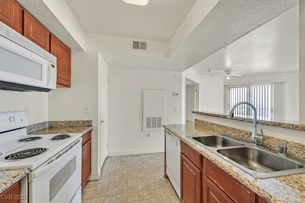 6800 Lake Mead, Las Vegas, NV 89156