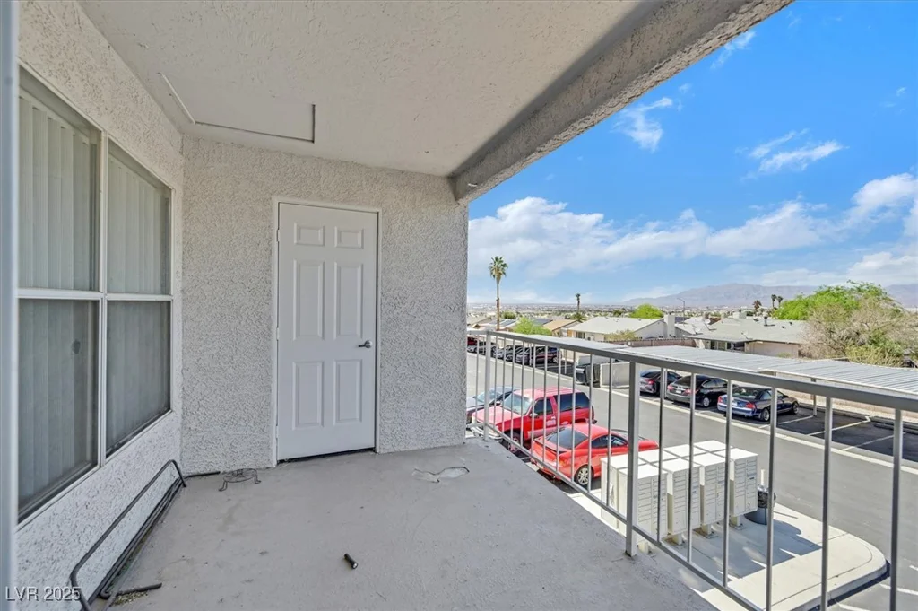 6800 Lake Mead, Las Vegas, NV 89156