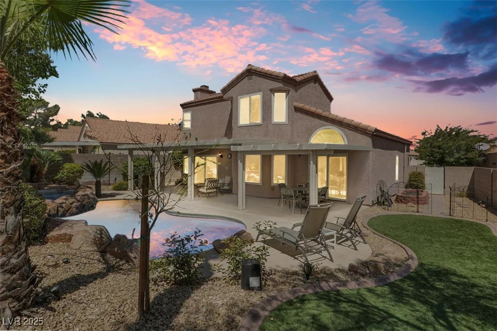 8313 Harbour Shores, Las Vegas, NV 89128
