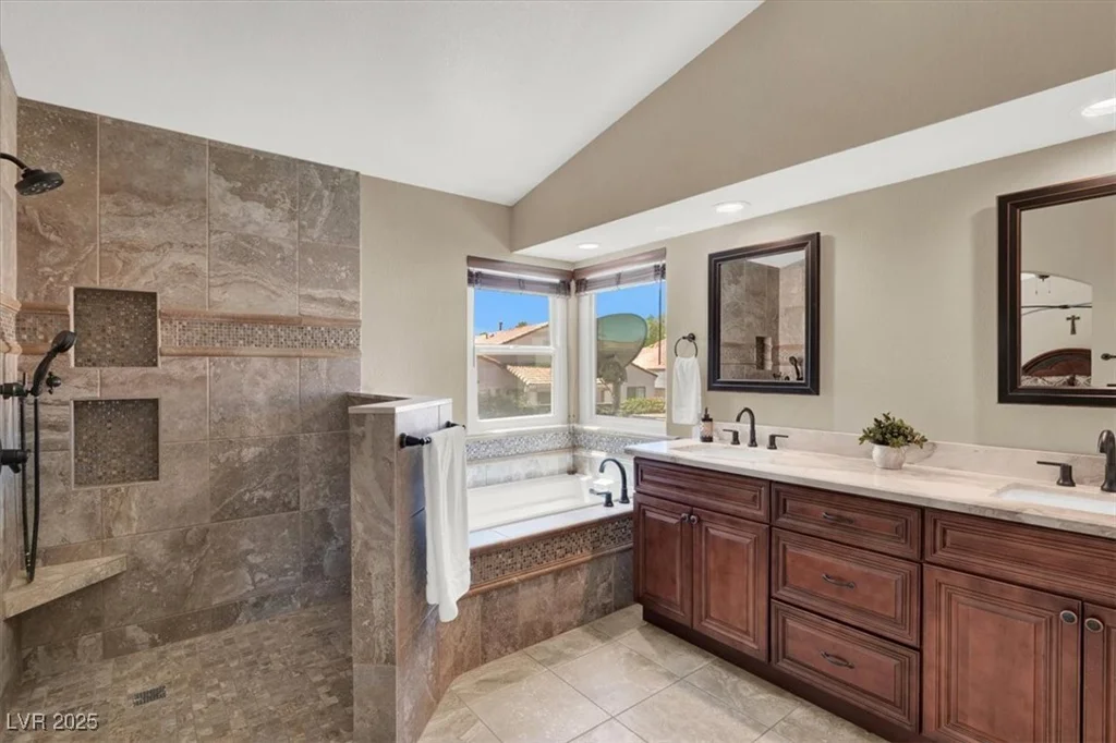 8313 Harbour Shores, Las Vegas, NV 89128