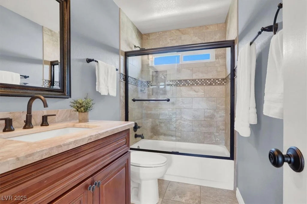 8313 Harbour Shores, Las Vegas, NV 89128