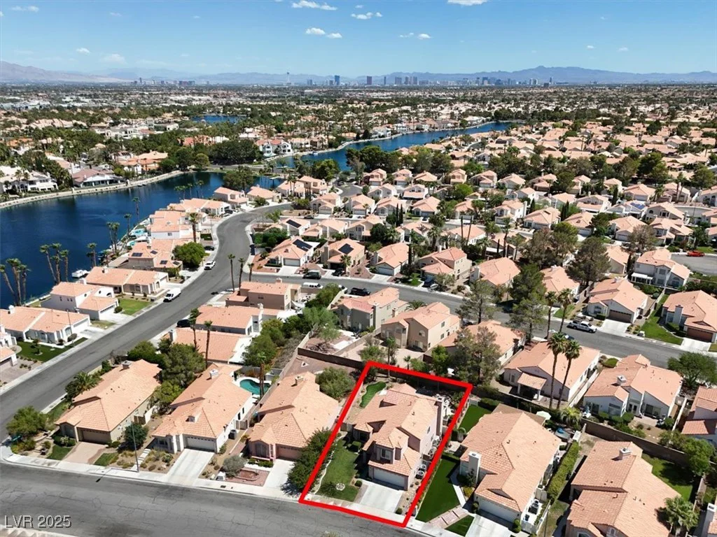 8313 Harbour Shores, Las Vegas, NV 89128
