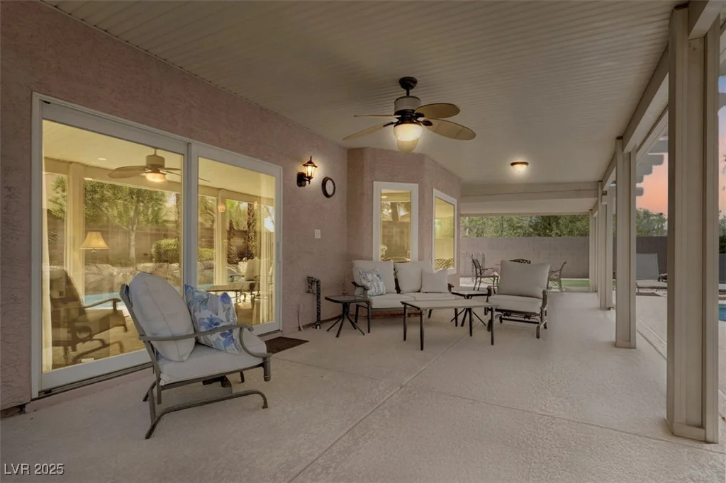 8313 Harbour Shores, Las Vegas, NV 89128