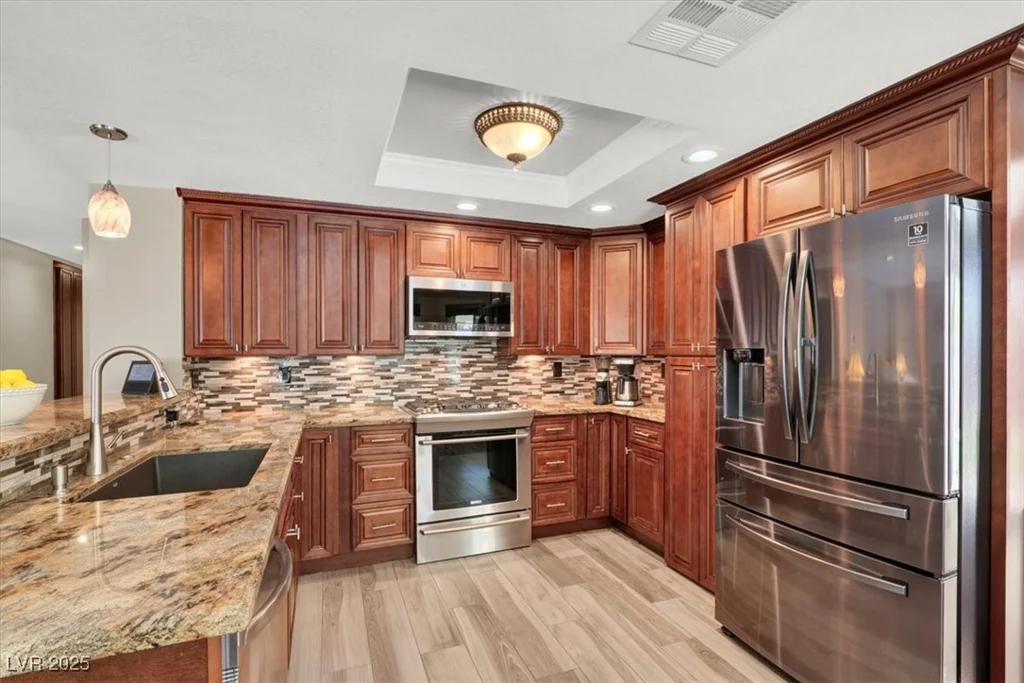 8313 Harbour Shores, Las Vegas, NV 89128