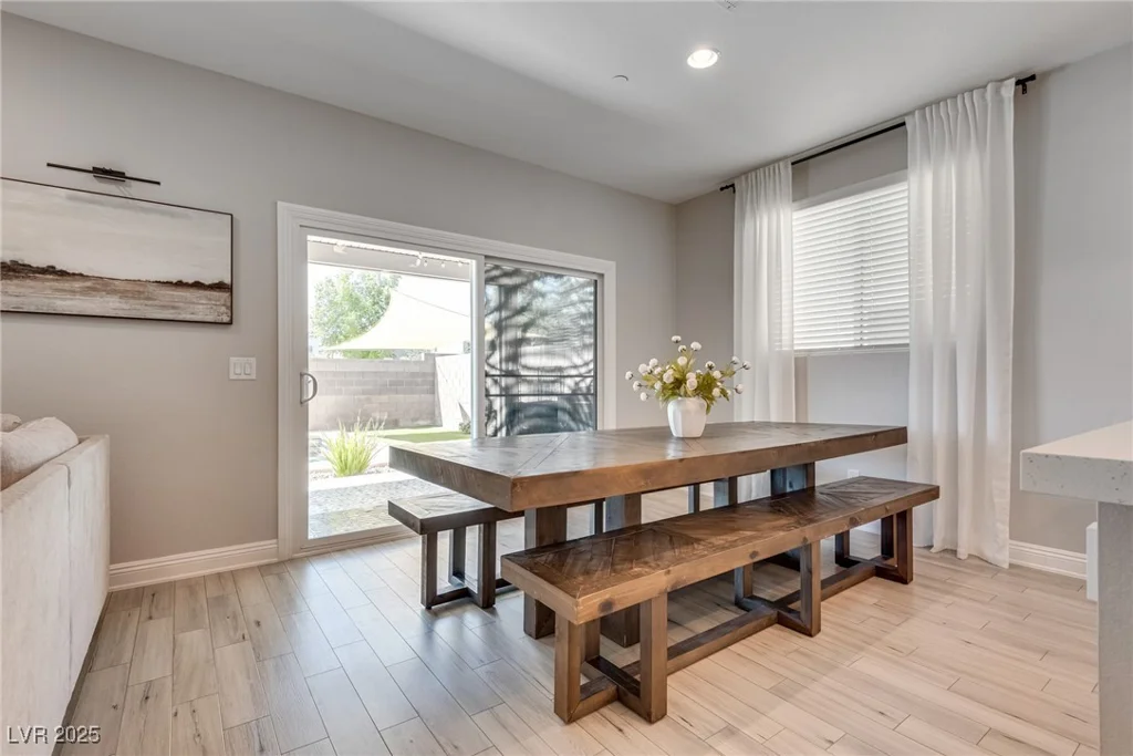 9925 Topaz Peak, Las Vegas, NV 89178