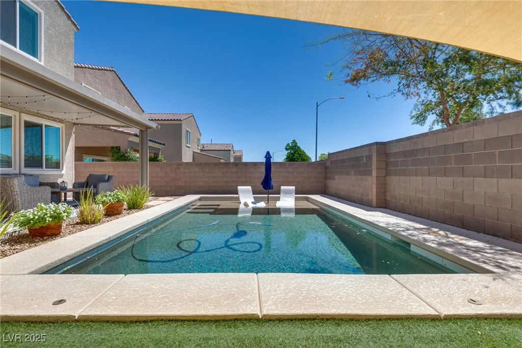 9925 Topaz Peak, Las Vegas, NV 89178